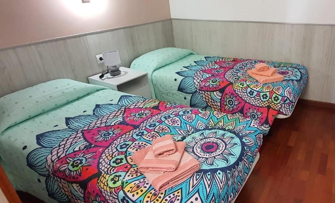 Apartamento Vilallonga Figueres  Luaran gambar