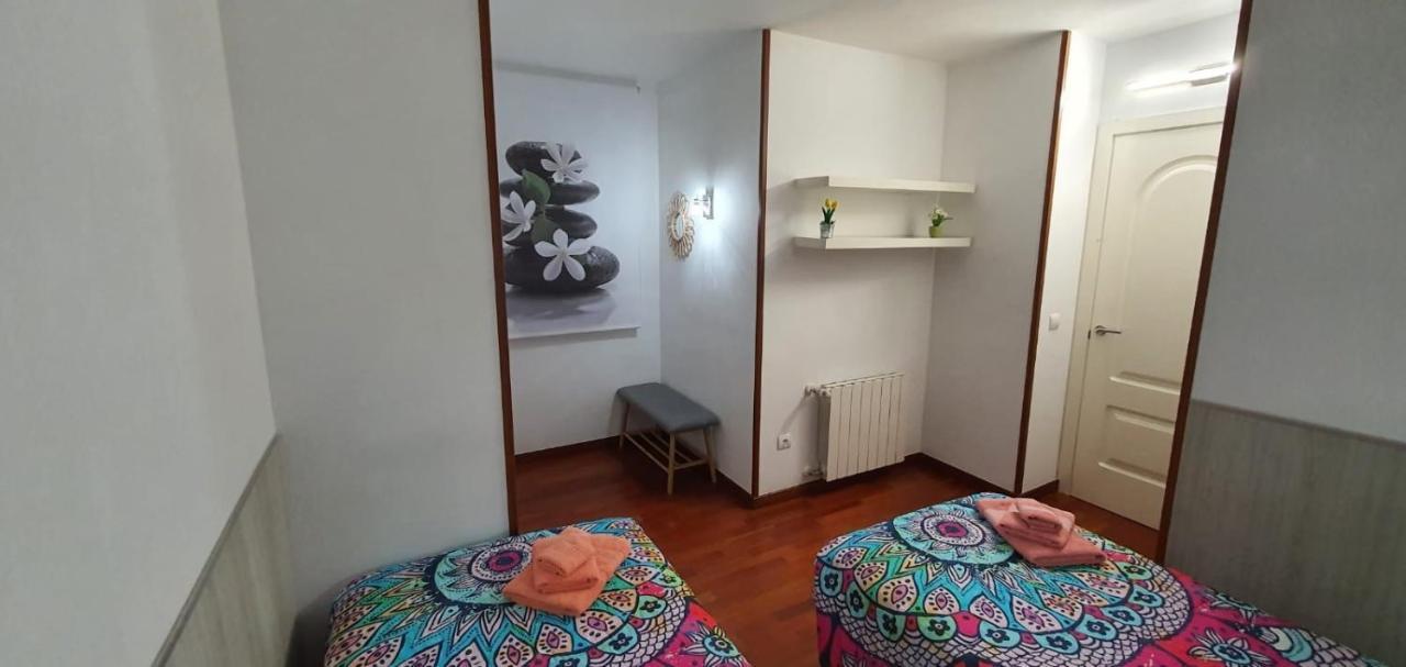 Apartamento Vilallonga Figueres  Luaran gambar