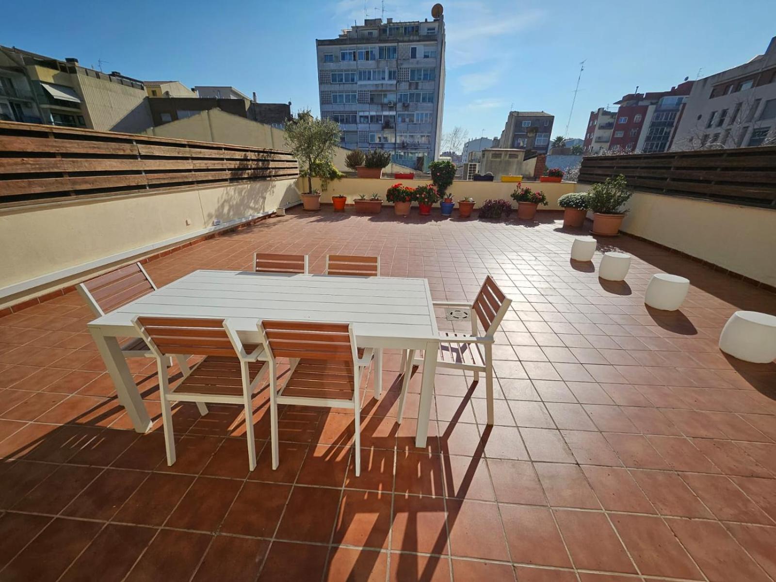 Apartamento Vilallonga Figueres  Luaran gambar