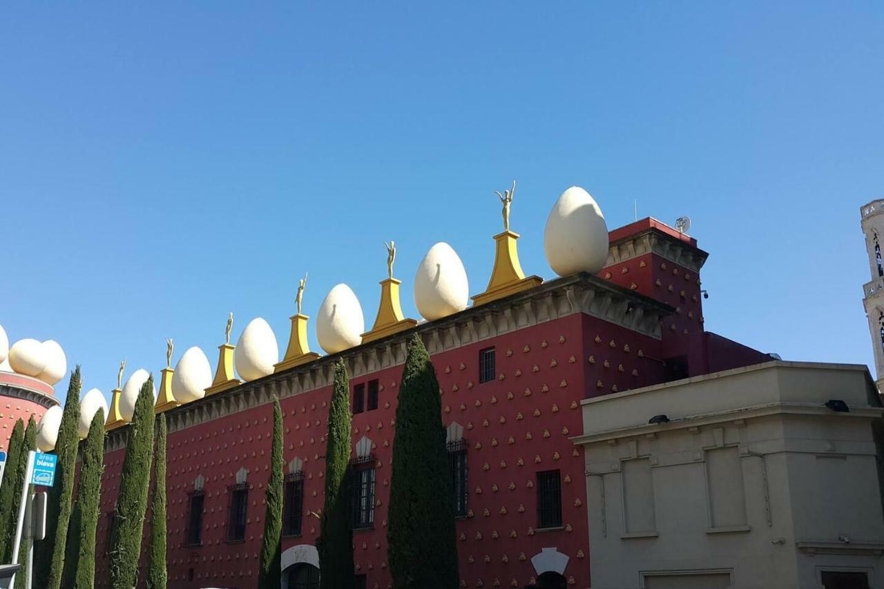 Apartamento Vilallonga Figueres  Luaran gambar